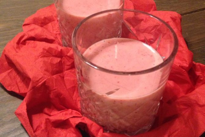 Roze valentijn smoothie